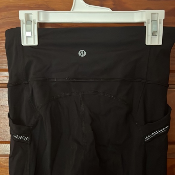 Lulu lemon leggings - Picture 2 of 3